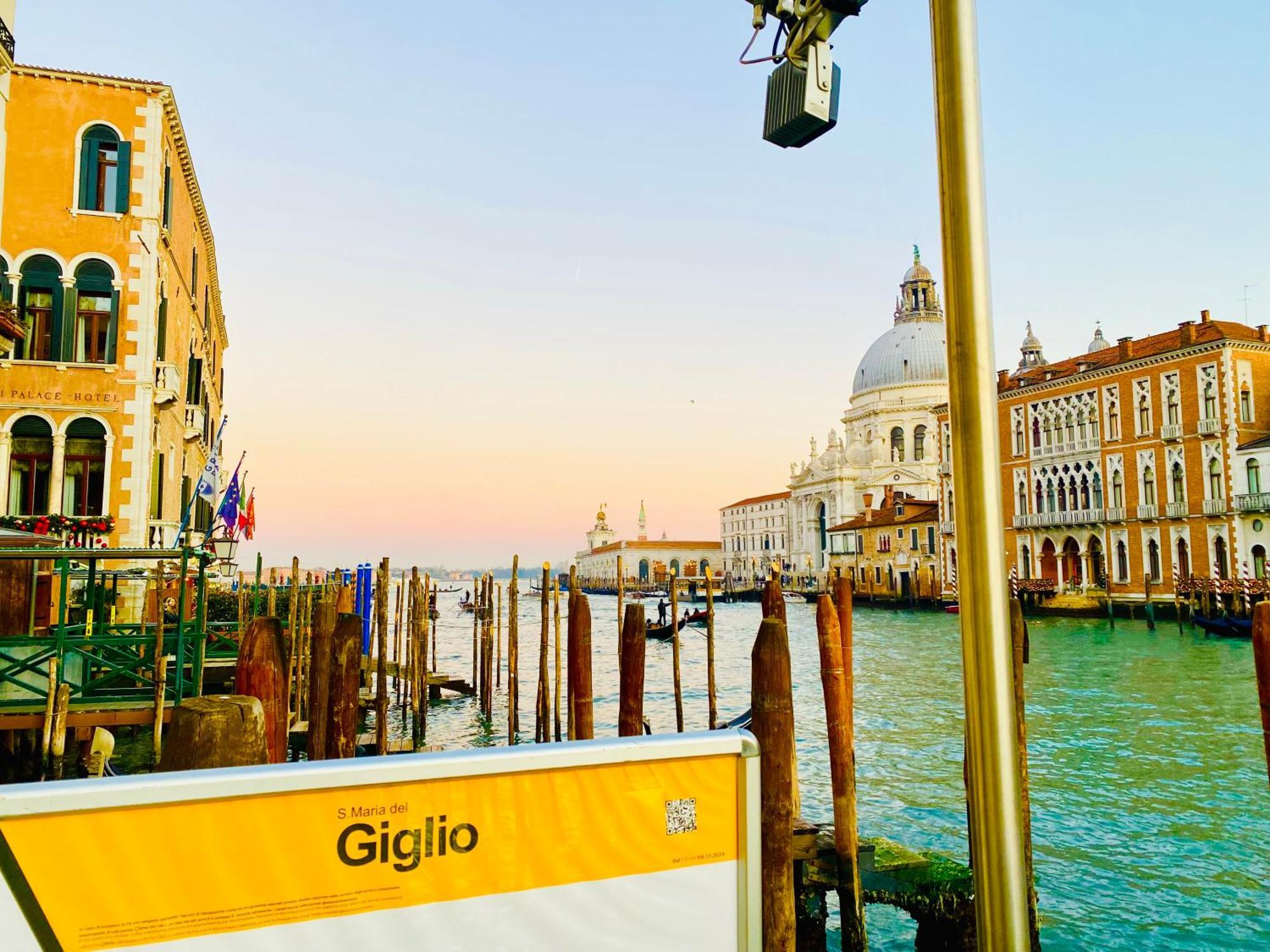 Venice Palace Luxury Suites Екстериор снимка